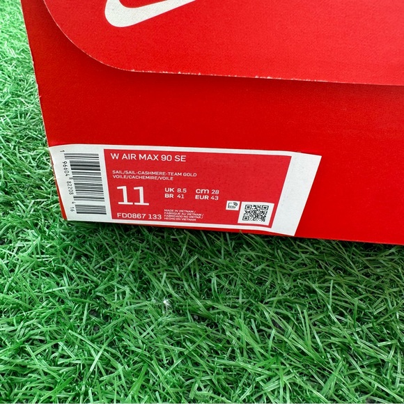 Nike Air Max 90 Se Sail - Cashmere / Team Gold - Picture 16 of 16